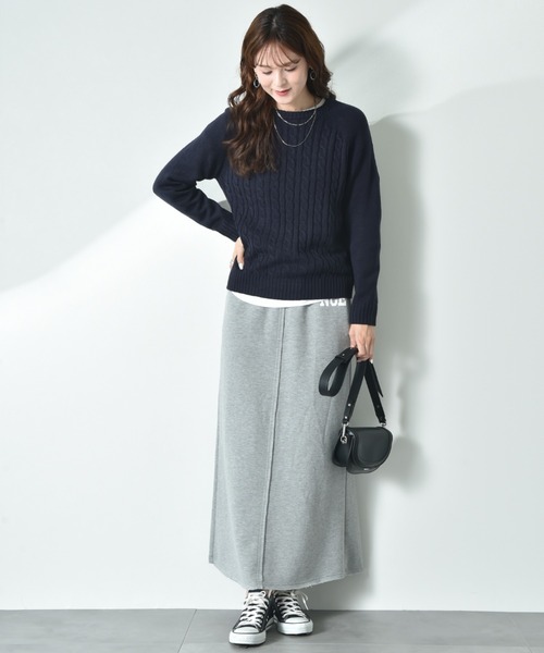 INTERPLANET（インタープラネット）の「前身頃ケーブルラグランプルオーバー（ニット/セーター・レディース・ネイビー/グレー/ブルー・MEDIUM/LARGE）」の4枚目の写真