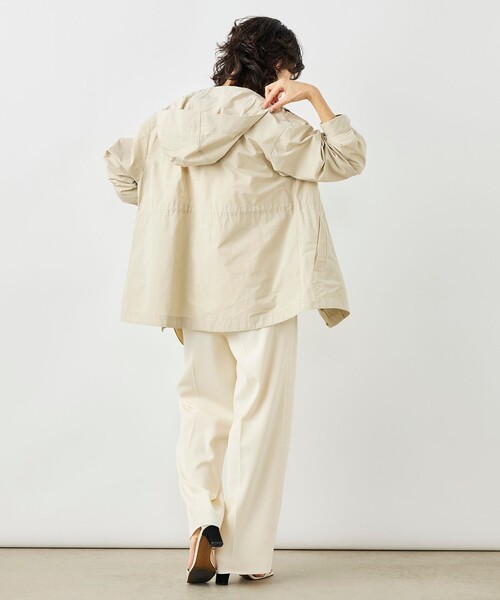 NOLLEY’S（ノーリーズ）の「【WEB限定カラー】ウォッシャブル2WAY撥水フーテッドブルゾン（ブルゾン・レディース・チャコールグレー/ブラック/ベージュ/ネイビー・38）」の7枚目の写真