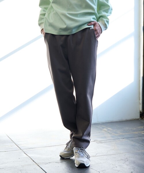 coen（コーエン）の「クリーンプラススウェットパンツ【防汚（食品汚れ）、UVカット】（スウェットパンツ・メンズ・ブラック/ライトグレー/ブラウン/ネイビー・S/M/L/XL）」の3枚目の写真