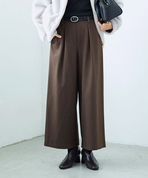 le.coeur blanc(ルクールブラン)の「ウールライクフロントタックワイドクロップドパンツ2(その他パンツ・レディース・ブラック/ブラウン/グレイッシュベージュ・38/36)」の7枚目の写真