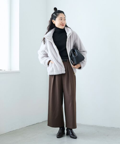 le.coeur blanc(ルクールブラン)の「ウールライクフロントタックワイドクロップドパンツ2(その他パンツ・レディース・ブラック/ブラウン/グレイッシュベージュ・38/36)」の8枚目の写真