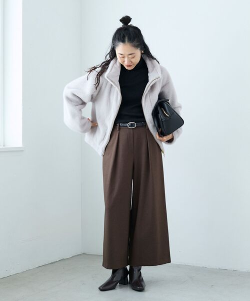 le.coeur blanc(ルクールブラン)の「ウールライクフロントタックワイドクロップドパンツ2(その他パンツ・レディース・ブラック/ブラウン/グレイッシュベージュ・38/36)」の9枚目の写真