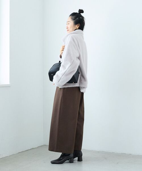 le.coeur blanc(ルクールブラン)の「ウールライクフロントタックワイドクロップドパンツ2(その他パンツ・レディース・ブラック/ブラウン/グレイッシュベージュ・38/36)」の10枚目の写真