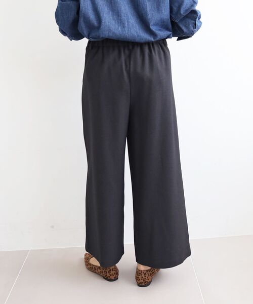 le.coeur blanc(ルクールブラン)の「ウールライクフロントタックワイドクロップドパンツ2(その他パンツ・レディース・ブラック/ブラウン/グレイッシュベージュ・38/36)」の21枚目の写真