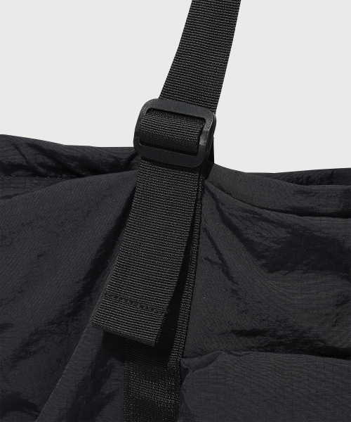 COVERNAT(カバーナット)の「リップストップストリングショルダーバッグ ダークネイビー(ショルダーバッグ・レディース・その他・FREE)」の4枚目の写真
