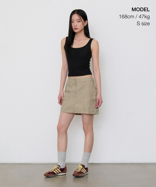MUSINSA STANDARD WOMAN（ムシンサスタンダードウーマン）の「ウィメンズポインテルトンクトップ[ブラック]（Tシャツ/カットソー・レディース・その他・SMALL/MEDIUM/LARGE/X-SMALL）」の4枚目の写真