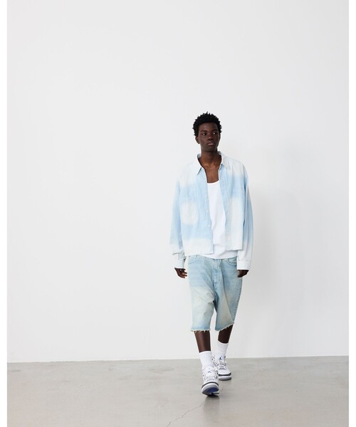 BEAMS（ビームス）の「ダメージ デニムショートパンツ【ワイドストレートフィット】（デニムパンツ・メンズ・ブルー系その他/チャコールグレー・XL/L/M/S）」の10枚目の写真