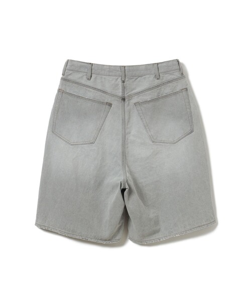 BEAMS（ビームス）の「ダメージ デニムショートパンツ【ワイドストレートフィット】（デニムパンツ・メンズ・ブルー系その他/チャコールグレー・XL/L/M/S）」の8枚目の写真