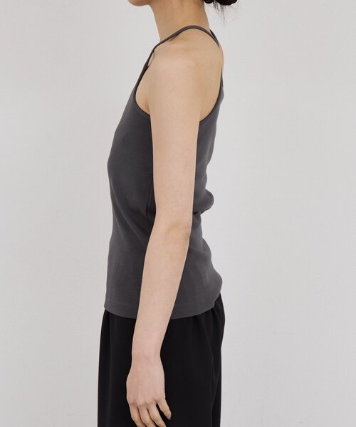 GALLARDAGALANTE（ガリャルダガランテ）の「【手洗い可】スクエアキャミ（キャミソール・レディース・ライトベージュ/チャコールグレー・FREE）」の15枚目の写真