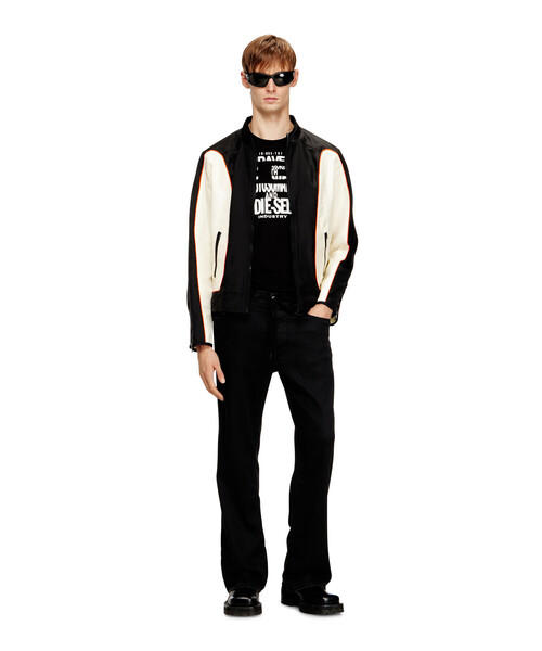 DIESEL(ディーゼル)の「メンズ レギュラーフィットTシャツ T-ADJUST-V9(Tシャツ/カットソー・メンズ・ホワイト/ブラック・X-SMALL/SMALL/XXX-LARGE/LARGE/XX-LARGE/X-LARGE/MEDIUM)」の4枚目の写真
