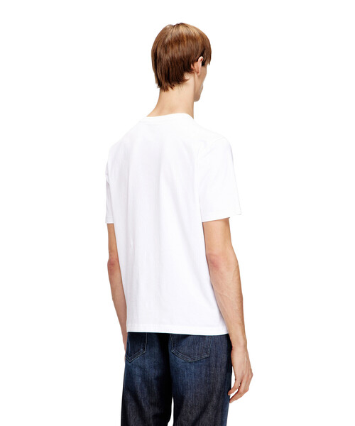DIESEL(ディーゼル)の「メンズ レギュラーフィットTシャツ T-ADJUST-V9(Tシャツ/カットソー・メンズ・ホワイト/ブラック・X-SMALL/SMALL/XXX-LARGE/LARGE/XX-LARGE/X-LARGE/MEDIUM)」の7枚目の写真