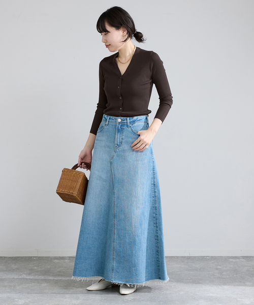 IENA(イエナ)の「《新色/追加》ECO SPLASH リブVネックカーディガン(カーディガン/ボレロ・レディース・ブラウン/アイボリー・FREE)」の4枚目の写真