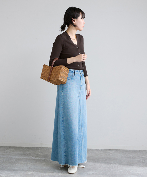 IENA(イエナ)の「《新色/追加》ECO SPLASH リブVネックカーディガン(カーディガン/ボレロ・レディース・ブラウン/アイボリー・FREE)」の7枚目の写真