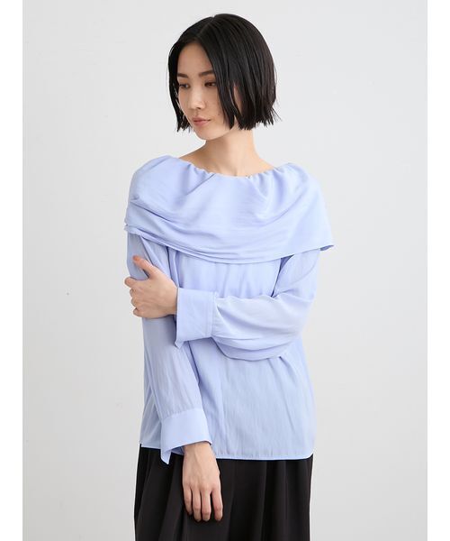 MIESROHE(ミースロエ)の「【洗える】オフショルダーサテンドレスシャツ(シャツ/ブラウス・レディース・サックスブルー/ホワイト/ネイビー・F)」の6枚目の写真