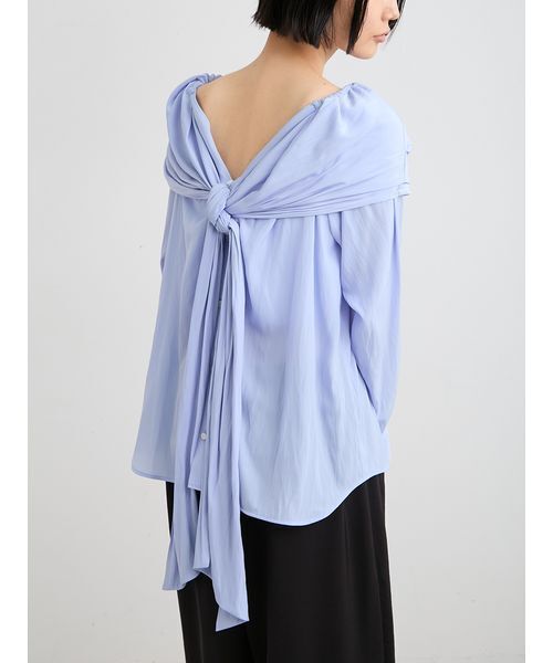 MIESROHE(ミースロエ)の「【洗える】オフショルダーサテンドレスシャツ(シャツ/ブラウス・レディース・サックスブルー/ホワイト/ネイビー・F)」の12枚目の写真
