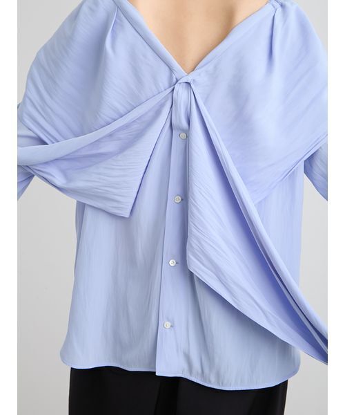 MIESROHE(ミースロエ)の「【洗える】オフショルダーサテンドレスシャツ(シャツ/ブラウス・レディース・サックスブルー/ホワイト/ネイビー・F)」の15枚目の写真