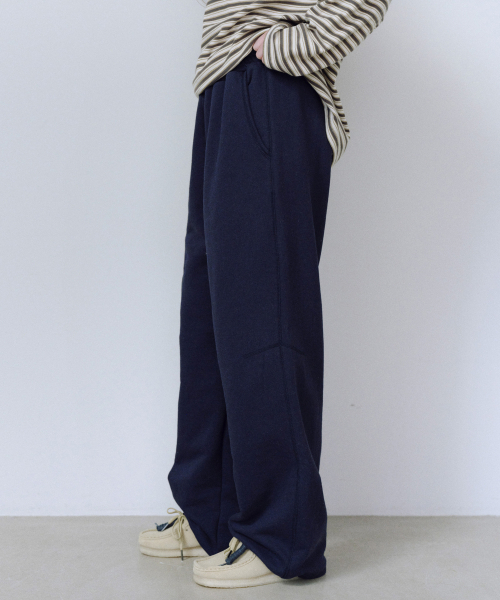 URAGO(ユラーゴ)の「Play wide sweatpants(その他パンツ・レディース・オートミール/ネイビー・FREE)」の5枚目の写真