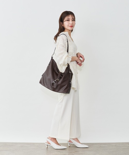 Sirin(シリン)の「【ZOZO限定】ワンハンドルショルダーバッグ(PC収納可能)(ショルダーバッグ・レディース・ブラウン/ダークグレー・FREE)」の19枚目の写真
