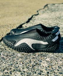 PUMA MOSTRO MID WNS（プーマ モストロ ミッド ウィメンズ