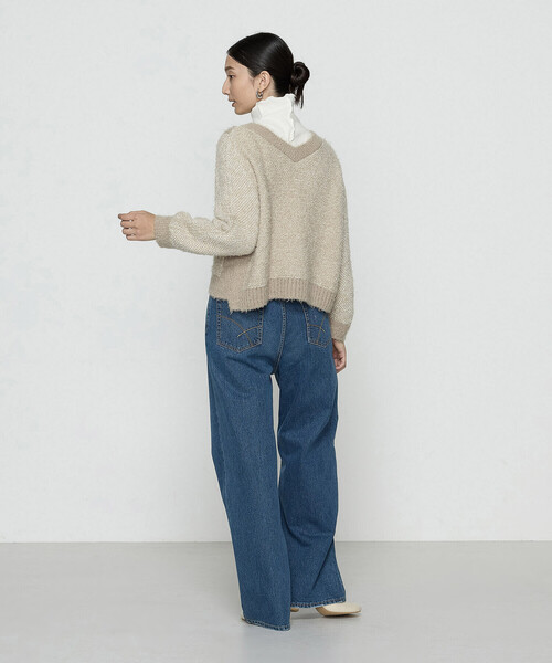 Gabardine K.T(ギャバジンケーティー)の「〔 +サイズ 〕 ふわもこモールシャギーヤーン ファーセーター(ニット/セーター・レディース・グレー/ベージュ・15号)」の7枚目の写真