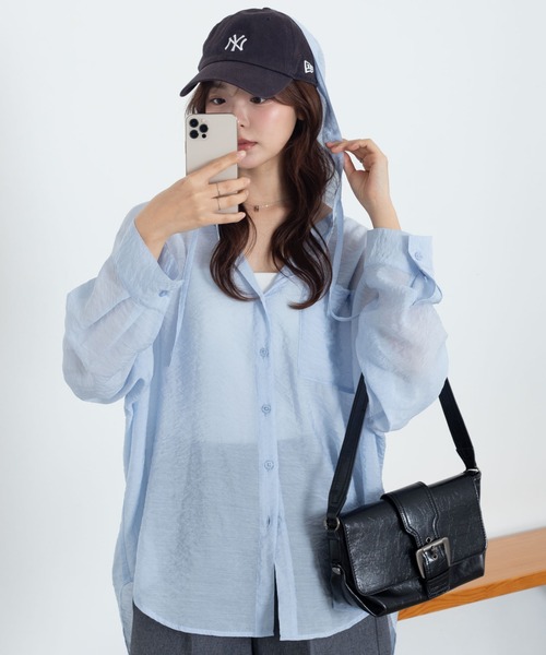 WEGO(ウィゴー)の「WEGO/【26年春新作】シアーフードシャツ(シャツ/ブラウス・レディース・ブルー/アイボリー/ライトイエロー/ライトピンク/チャコール・FREE)」の4枚目の写真