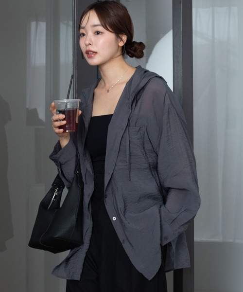 WEGO(ウィゴー)の「WEGO/【26年春新作】シアーフードシャツ(シャツ/ブラウス・レディース・ブルー/アイボリー/ライトイエロー/ライトピンク/チャコール・FREE)」の3枚目の写真