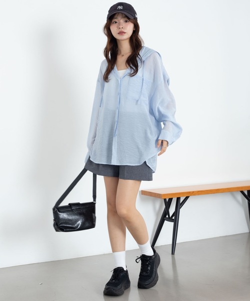 WEGO(ウィゴー)の「WEGO/【26年春新作】シアーフードシャツ(シャツ/ブラウス・レディース・ブルー/アイボリー/ライトイエロー/ライトピンク/チャコール・FREE)」の18枚目の写真