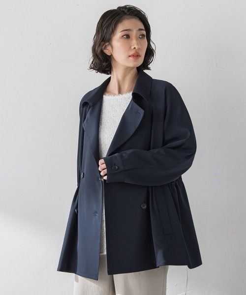 la.f…(ラエフ)の「シャンブレーショートトレンチ(トレンチコート・レディース・ベージュ/ネイビー・9号/7号)」の1枚目の写真