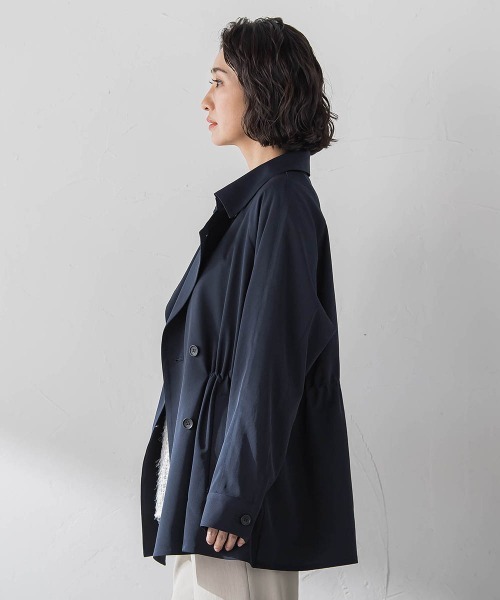 la.f…(ラエフ)の「シャンブレーショートトレンチ(トレンチコート・レディース・ベージュ/ネイビー・9号/7号)」の15枚目の写真