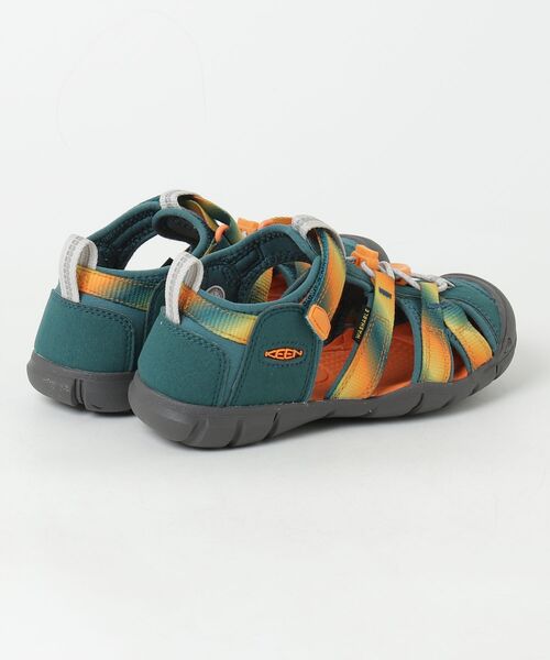 KEEN(キーン)の「SEACAMP II CNX / シーキャンプ ツー シーエヌエックス / キッズ サンダル(サンダル・キッズ・グリーン×オレンジ・23.5cm/22.5cm/22cm/21cm/20cm)」の2枚目の写真