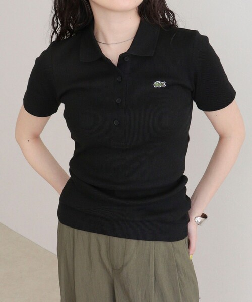 fredy emue（フレディエミュ）の「【LACOSTE/ラコステ】ワンポイントリブポロシャツ（ポロシャツ・レディース・オフホワイト/ブラック/ライトグレー・38）」の2枚目の写真