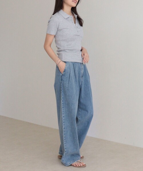 fredy emue（フレディエミュ）の「【LACOSTE/ラコステ】ワンポイントリブポロシャツ（ポロシャツ・レディース・オフホワイト/ブラック/ライトグレー・38）」の5枚目の写真