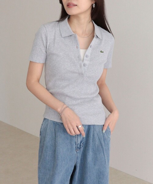 fredy emue（フレディエミュ）の「【LACOSTE/ラコステ】ワンポイントリブポロシャツ（ポロシャツ・レディース・オフホワイト/ブラック/ライトグレー・38）」の8枚目の写真