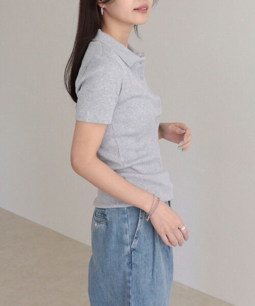 fredy emue（フレディエミュ）の「【LACOSTE/ラコステ】ワンポイントリブポロシャツ（ポロシャツ・レディース・オフホワイト/ブラック/ライトグレー・38）」の11枚目の写真