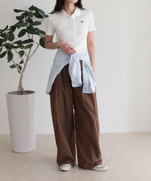 fredy emue（フレディエミュ）の「【LACOSTE/ラコステ】ワンポイントリブポロシャツ（ポロシャツ・レディース・オフホワイト/ブラック/ライトグレー・38）」の21枚目の写真