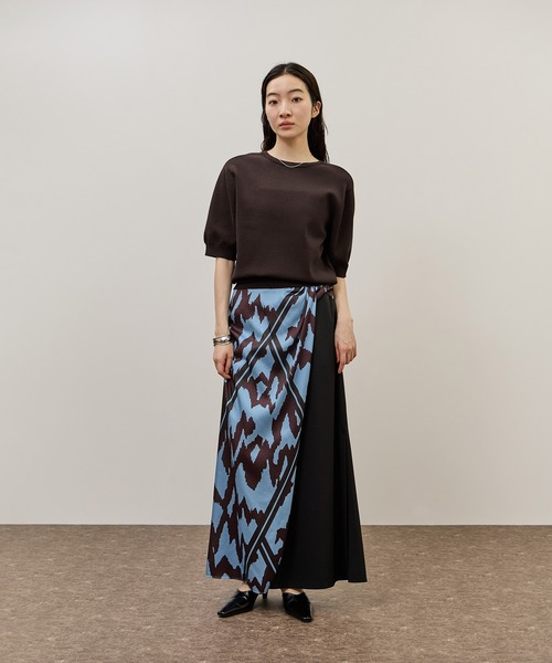 ADAM ET ROPE'（アダムエロペ）の「2WAYキーネックハーフスリーブニット/接触冷感（ニット/セーター・レディース・レッド/ホワイト/ダークブラウン・FREE）」の4枚目の写真