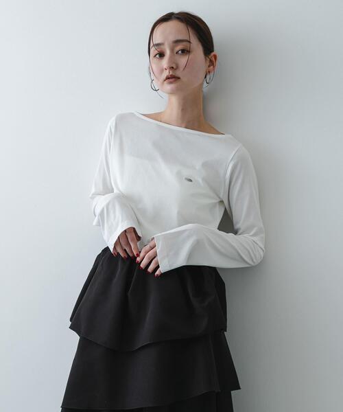 SENSE OF PLACE by URBAN RESEARCH（センスオブプレイスバイアーバンリサーチ）の「ストレートボートネックシアーTシャツ（Tシャツ/カットソー・レディース・オフホワイト/ブラック/ライトブルー・ONE）」の4枚目の写真