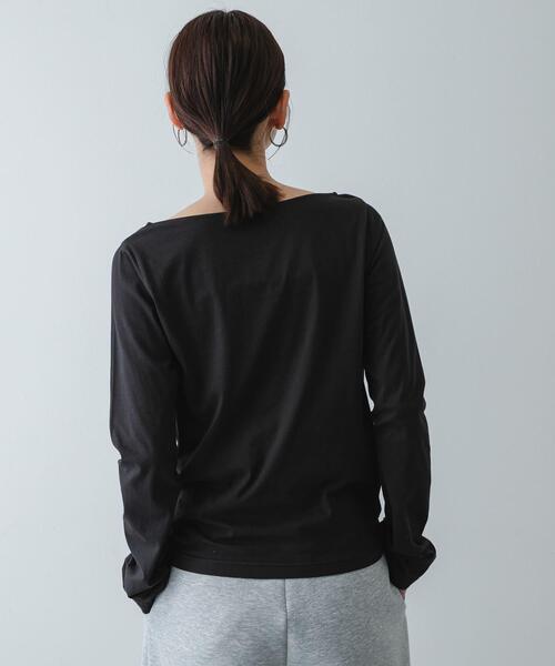 SENSE OF PLACE by URBAN RESEARCH（センスオブプレイスバイアーバンリサーチ）の「ストレートボートネックシアーTシャツ（Tシャツ/カットソー・レディース・オフホワイト/ブラック/ライトブルー・ONE）」の14枚目の写真