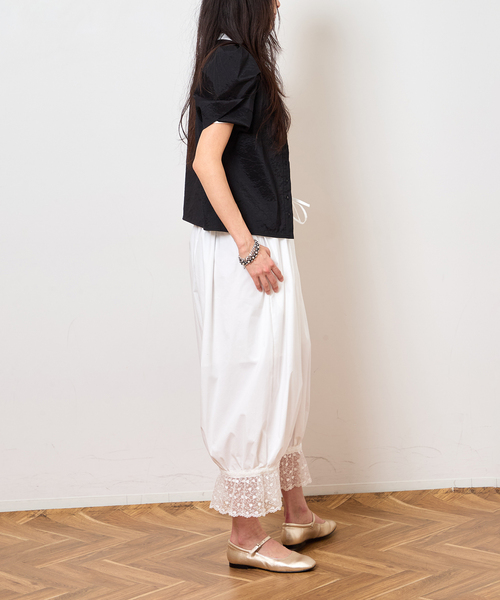 Bonum（ボナム）の「SHEER BUBBLE SLEEVE ブラウス（シャツ/ブラウス・レディース・ブラック・FREE）」の4枚目の写真