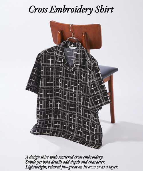 JOURNAL STANDARD(ジャーナルスタンダード)の「クロス エンブロイダリー 半袖 シャツ(シャツ/ブラウス・メンズ・ブラック/ブラウン/ホワイト・LARGE/MEDIUM)」の1枚目の写真