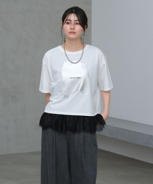 LAKOLE(ラコレ)の「【接触冷感】アソート箔プリントT / 664798(Tシャツ/カットソー・レディース・ホワイト/チャコール/ブラック/オフホワイト・MEDIUM/LARGE)」の10枚目の写真