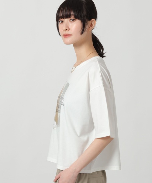 LAKOLE(ラコレ)の「【接触冷感】アソート箔プリントT / 664798(Tシャツ/カットソー・レディース・ホワイト/チャコール/ブラック/オフホワイト・MEDIUM/LARGE)」の16枚目の写真