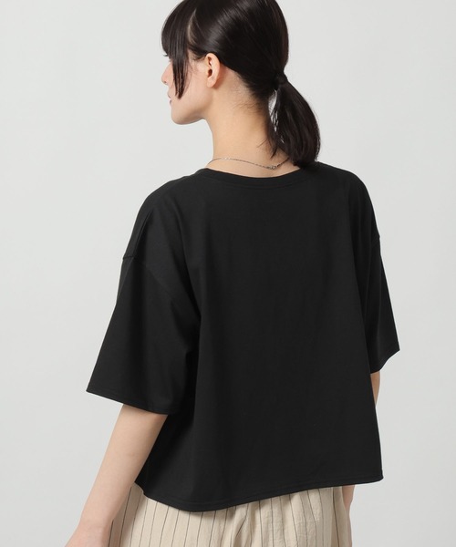 LAKOLE(ラコレ)の「【接触冷感】アソート箔プリントT / 664798(Tシャツ/カットソー・レディース・ホワイト/チャコール/ブラック/オフホワイト・MEDIUM/LARGE)」の20枚目の写真