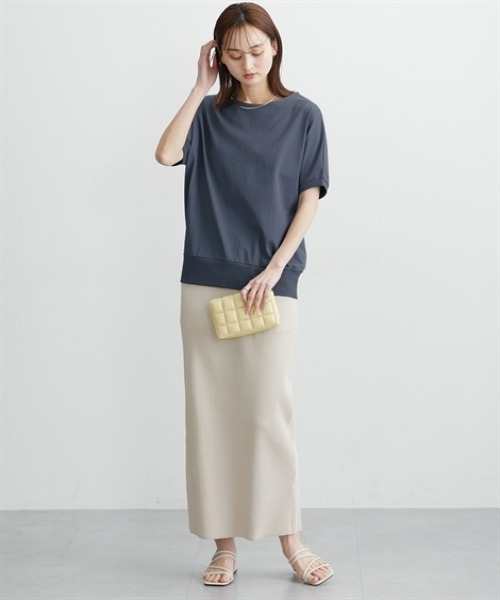 nissen(ニッセン)の「【汗じみにくい綿100%素材】裾リブドルマントップス(Tシャツ/カットソー・レディース・グレイッシュベージュ/ブラック/グレー/オフホワイト・M/L/LL/3L)」の20枚目の写真