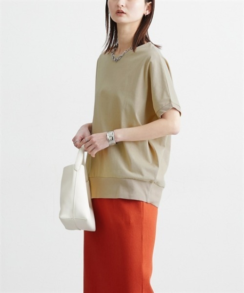 nissen(ニッセン)の「【汗じみにくい綿100%素材】裾リブドルマントップス(Tシャツ/カットソー・レディース・グレイッシュベージュ/ブラック/グレー/オフホワイト・M/L/LL/3L)」の14枚目の写真