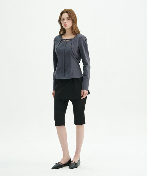 MICANE(ミケーネ)の「ジェライボレロレイヤードブラウス(シャツ/ブラウス・レディース・ライトベージュ/チャコール・SMALL/MEDIUM/LARGE/X-LARGE/XX-LARGE)」の5枚目の写真