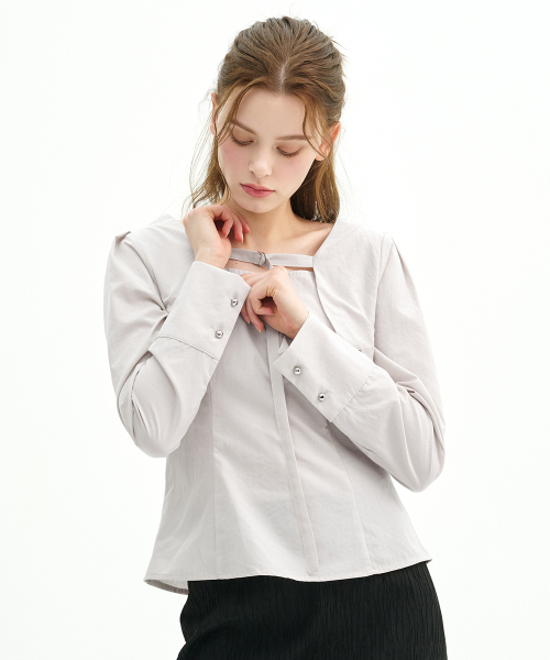 MICANE(ミケーネ)の「ジェライボレロレイヤードブラウス(シャツ/ブラウス・レディース・ライトベージュ/チャコール・SMALL/MEDIUM/LARGE/X-LARGE/XX-LARGE)」の8枚目の写真