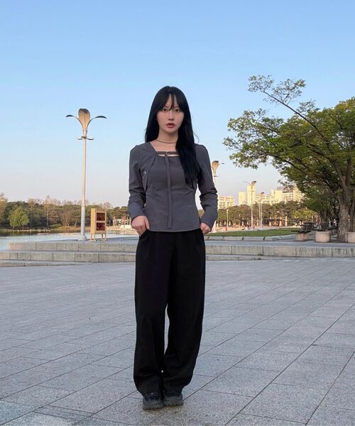 MICANE(ミケーネ)の「ジェライボレロレイヤードブラウス(シャツ/ブラウス・レディース・ライトベージュ/チャコール・SMALL/MEDIUM/LARGE/X-LARGE/XX-LARGE)」の13枚目の写真
