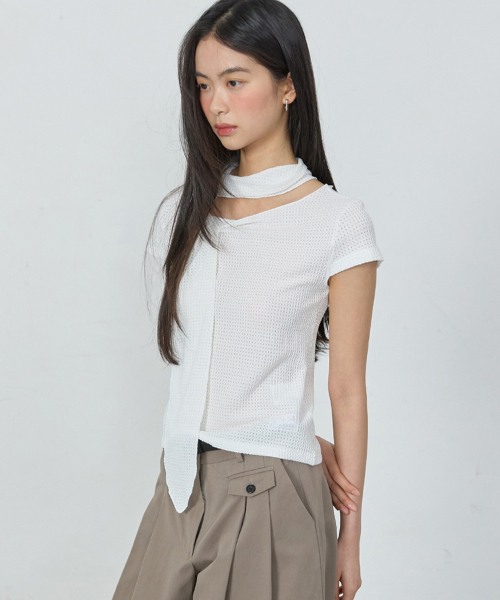 MICHIKO LONDON(ミチコ ロンドン)の「テクスチャータイトップ ホワイト(Tシャツ/カットソー・レディース・その他・SMALL/MEDIUM)」の1枚目の写真