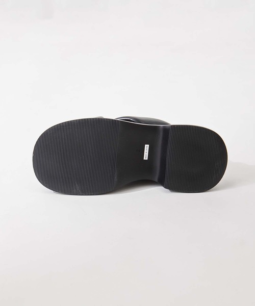 STUDIOUS（ステュディオス）の「【STUDIOUS/ステュディオス】Padded Cross Sandals/パデッドクロスサンダル/厚底サンダル/歩きやすい（サンダル・レディース・ブラック・1/2）」の17枚目の写真
